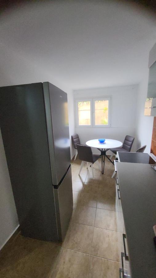 Apartment Novi Central Херцег Нови Екстериор снимка
