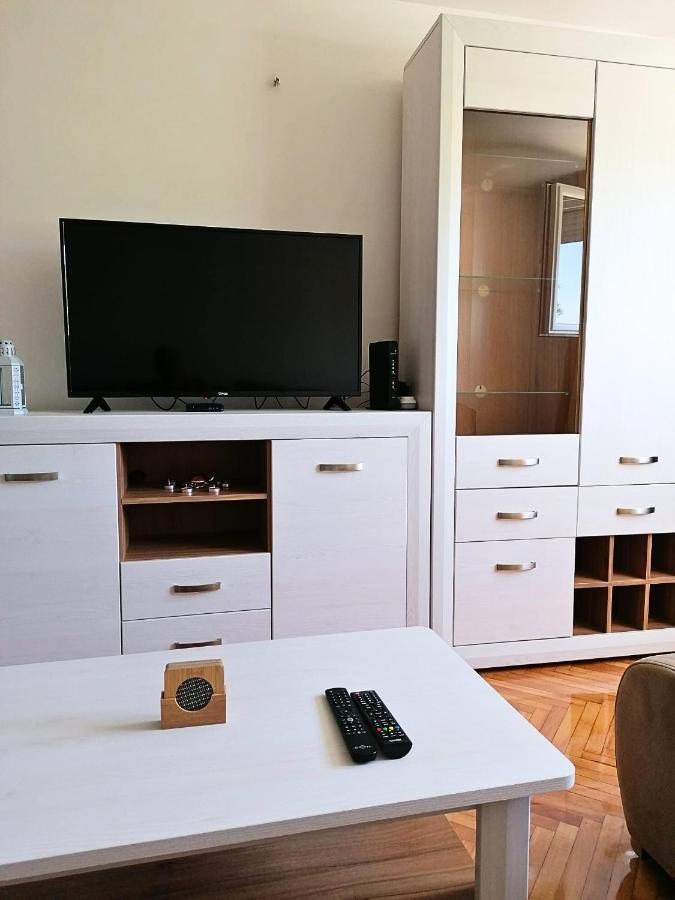 Apartment Novi Central Херцег Нови Екстериор снимка