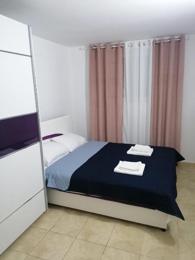 Apartment Novi Central Херцег Нови Екстериор снимка